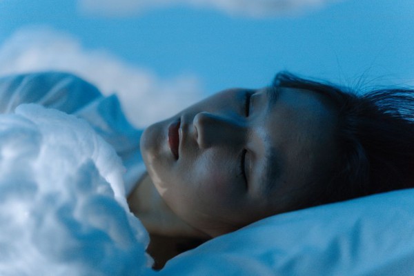 틈만 나면 하품이 쏟아지는 이유, 수면 부족이 아니라 뇌의 온도 관리 시스템 때문이었습니다
