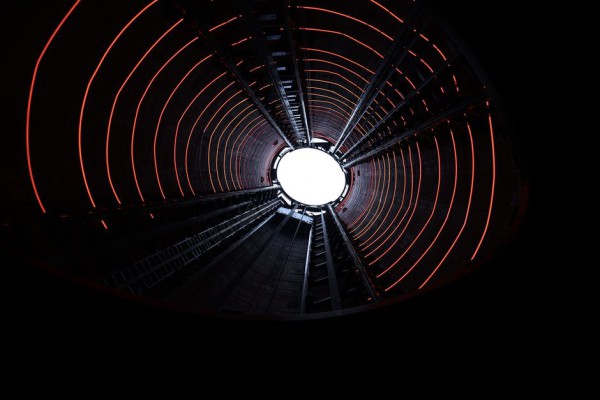 CERN 입자충돌기 내부 허수 에너지 섬광